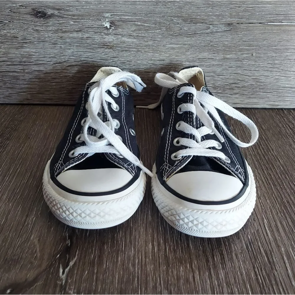 Converse Chuck Taylor All Star Low Top Sneaker Little Kid Size 12